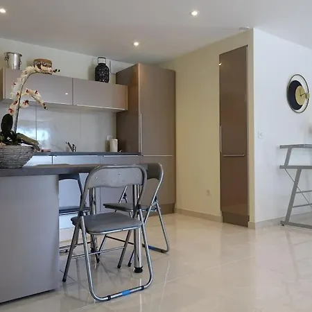 Apartment La Cigale - Climatisation - Proche - Calme *
