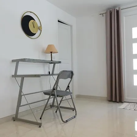 La Cigale - Climatisation - Proche - Calme Apartment Villeveyrac